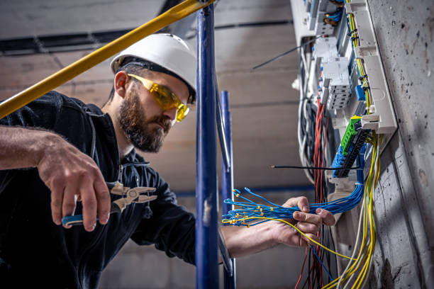 Best Electrical Contractors for Businesses  in Huntsville, AR